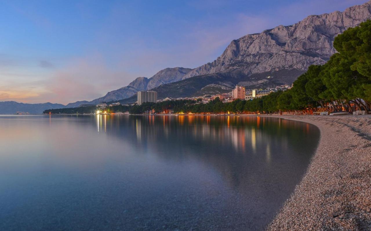 Apartment Lukas Galileo Izuzetan Makarska Ngoại thất bức ảnh