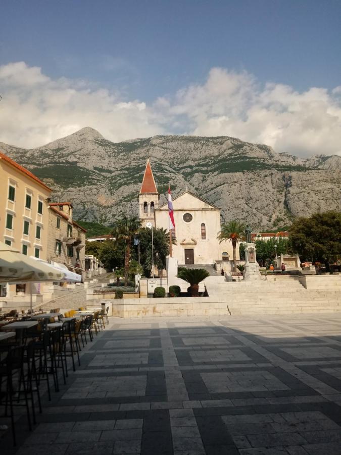 Apartment Lukas Galileo Izuzetan Makarska Ngoại thất bức ảnh