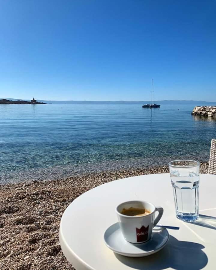 Apartment Lukas Galileo Izuzetan Makarska Ngoại thất bức ảnh