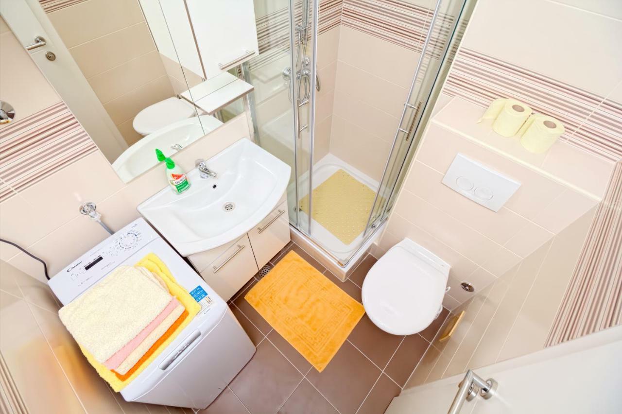 Apartment Lukas Galileo Izuzetan Makarska Ngoại thất bức ảnh