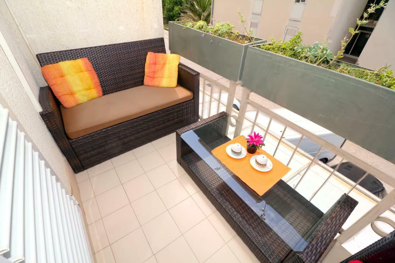 Apartment Lukas Galileo Izuzetan Makarska Ngoại thất bức ảnh